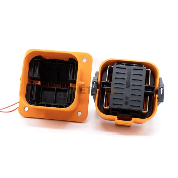 Manual Service Disconnect MSD Connector, 2 Pin EV Plug, N Key, Shield, Panel Mount 01