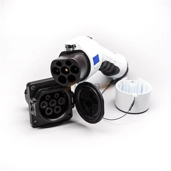 GBT AC Electric Car Charger, Plug, Single Phase, 440V, 32A 01