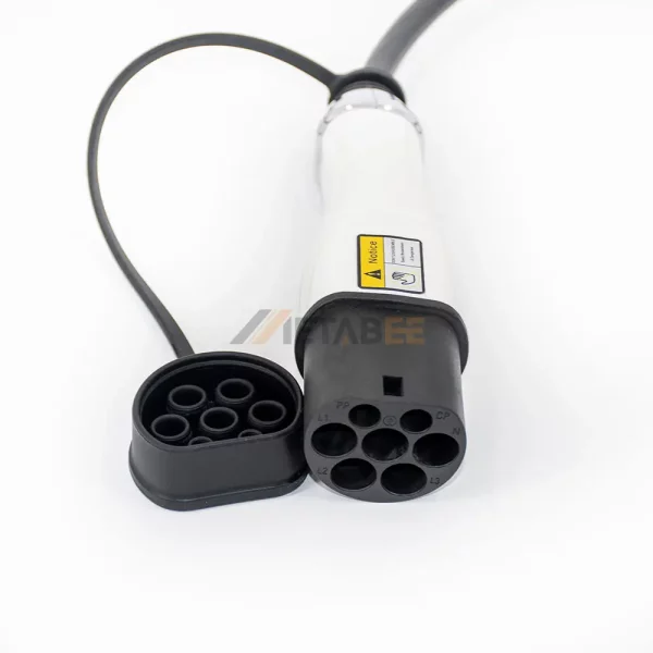 IEC 62196-2 Type 2 AC EV Charging Plug, Single Phase, 480V, 32A 01