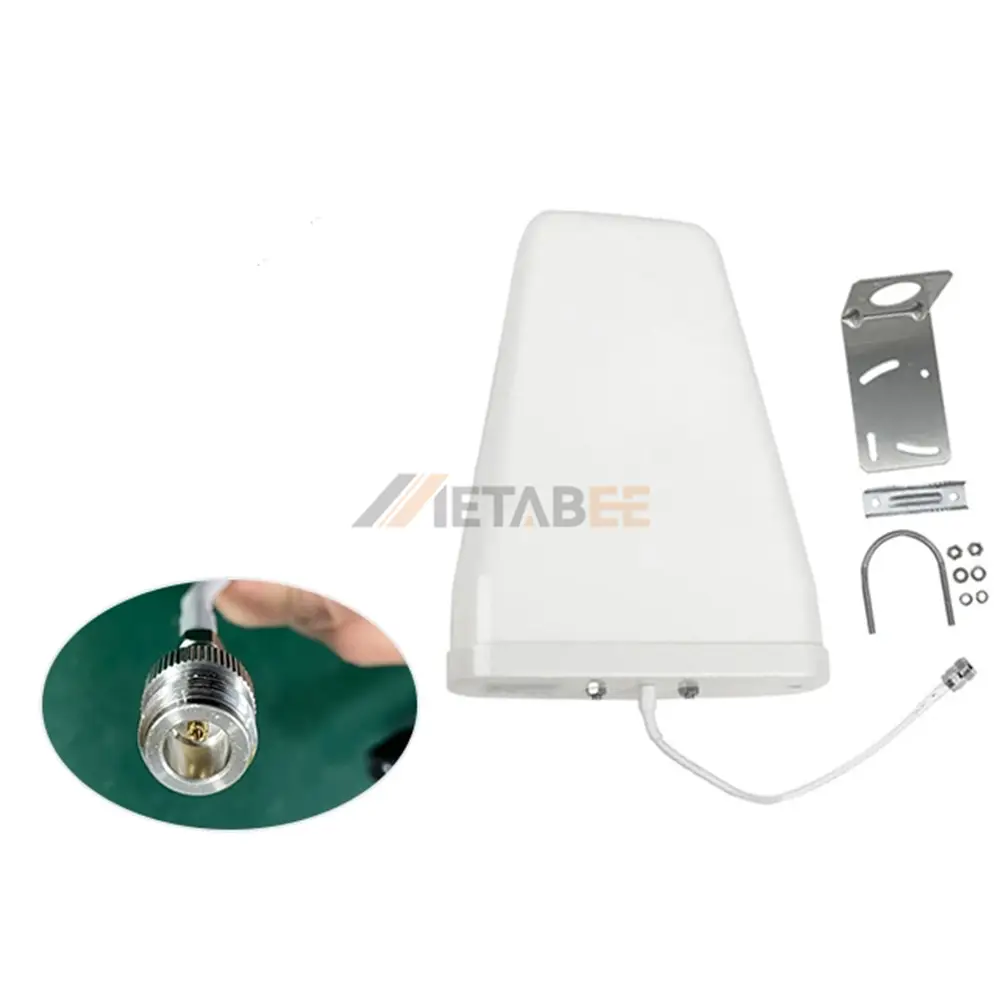 4G Panel Antenna with LMR195 Cable, 698-2700MHz, N-Female, IP66 01